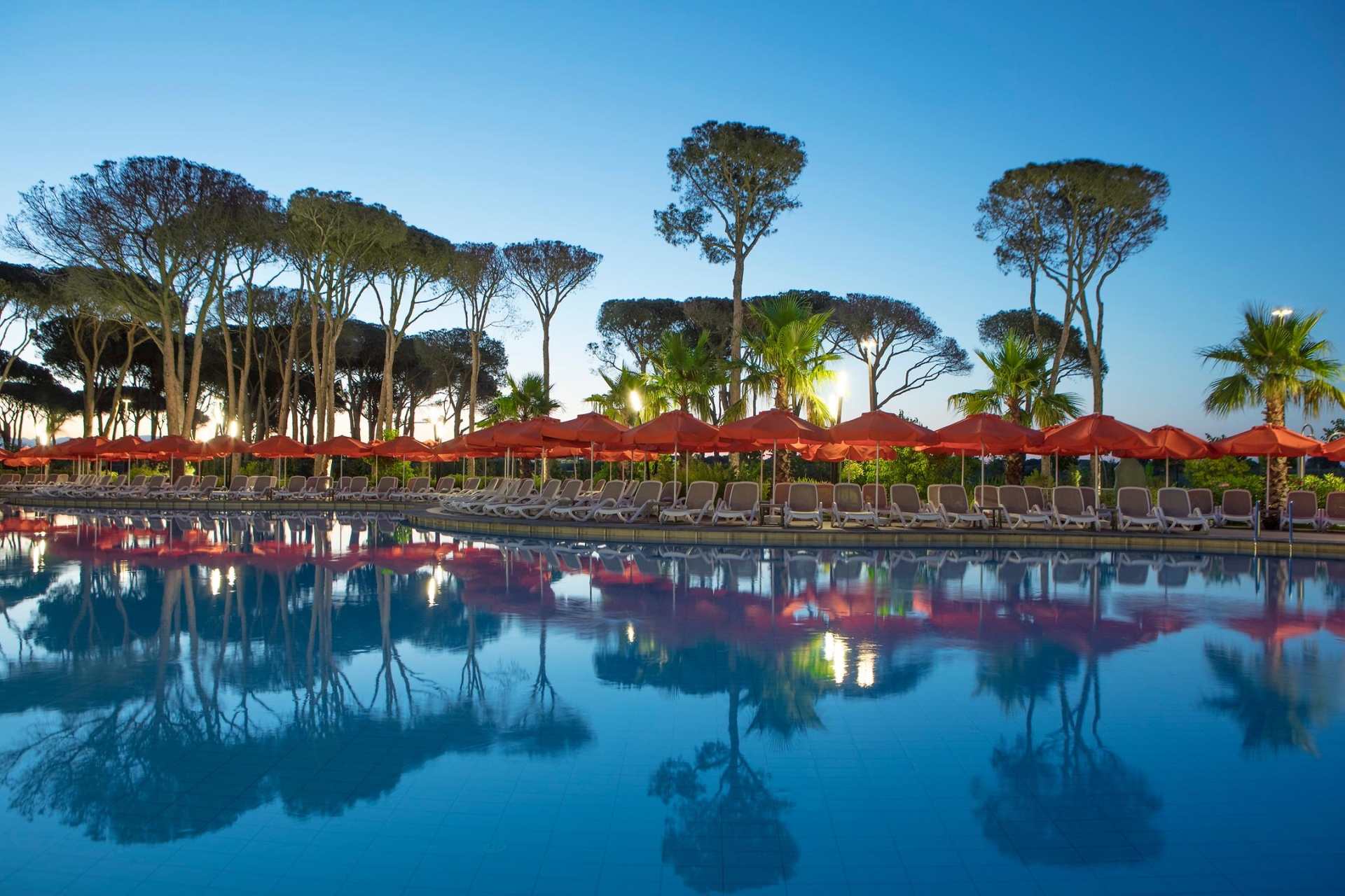Antalya Airport to Trendy Lara Transfer